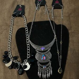 Paparazzi Silver and Black Necklace Set